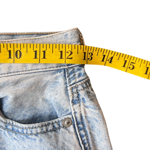 American Eagle Light Denim Distressed Mom Jeans Size 00 Short - Picture 8 of 10